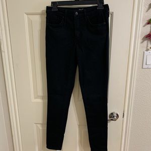 Black high rise skinny jean.